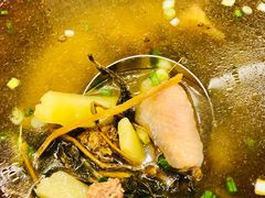 彝家酸辣汤-浮何烤铺(桐梓林店)
