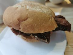 -滋味满屋美食坊(上海街店)