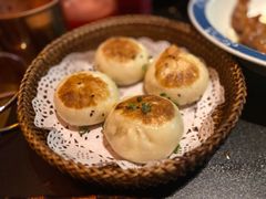 芝麻葱煎包-大隐·成都火锅Bistro(合生麒麟新天地店)