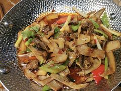 -雀舞云南菜(天津天河城购物中心店)