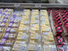 -胖东来生活广场(健康路店)