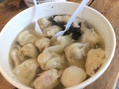 -手劲鱼丸馄饨铺(哈一百店)