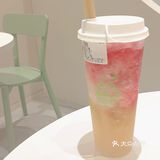 （不要额外加糖）。店内的小哥哥小姐姐服务态度一级棒