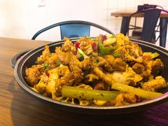 干锅牛蛙-靓蛙馆