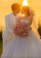 -雅云婚纱摄影工作室旗舰店