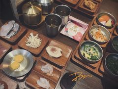 -银米·云南传统过桥米线(双廊黑金冠店)