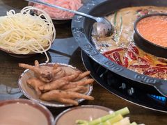 -黄潇洒老火锅(九眼桥宏济巷店)
