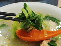 -上海特色小笼店(铁岭路90弄小区店)