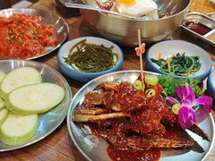 -明洞阿姨·韩式酱蟹烤肉·创意料理(三元桥店)