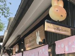 -川流不息·地道川菜·小龙虾(新松江路店)