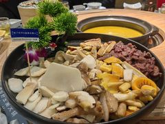 -一朵菌·野生菌探索家火锅(南亚店)
