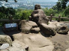 -灵岩山风景区