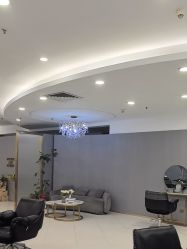 点击看大图 -八佰伴8008星级形象店