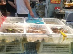 -喝丢一只鞋海鲜烧烤·海肠捞饭(市场店)