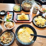 点了两份单人套餐，又单独点了一份年糕一份虾球