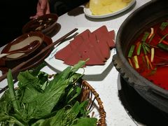 -贵府酸汤牛肉火锅·贵州老字号(飞山街店)