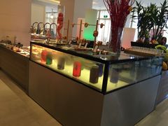 自助取餐区-海口绿发希尔顿酒店-田园汇自助餐·三文鱼·海鲜