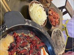 -黄潇洒老火锅(九眼桥宏济巷店)