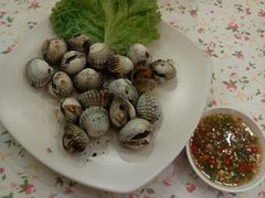 -J Daeng Seafood