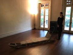 -Nathalie Djurberg与Hans Berg“牛皮纸包裹的月亮”-Prada荣宅当季展览