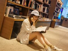 -茑屋书店(天目里店)