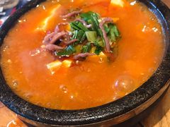 -云海肴·汽锅鸡·云南菜(天山百盛优客店)