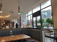 靠窗位-必胜客(银盆路店)