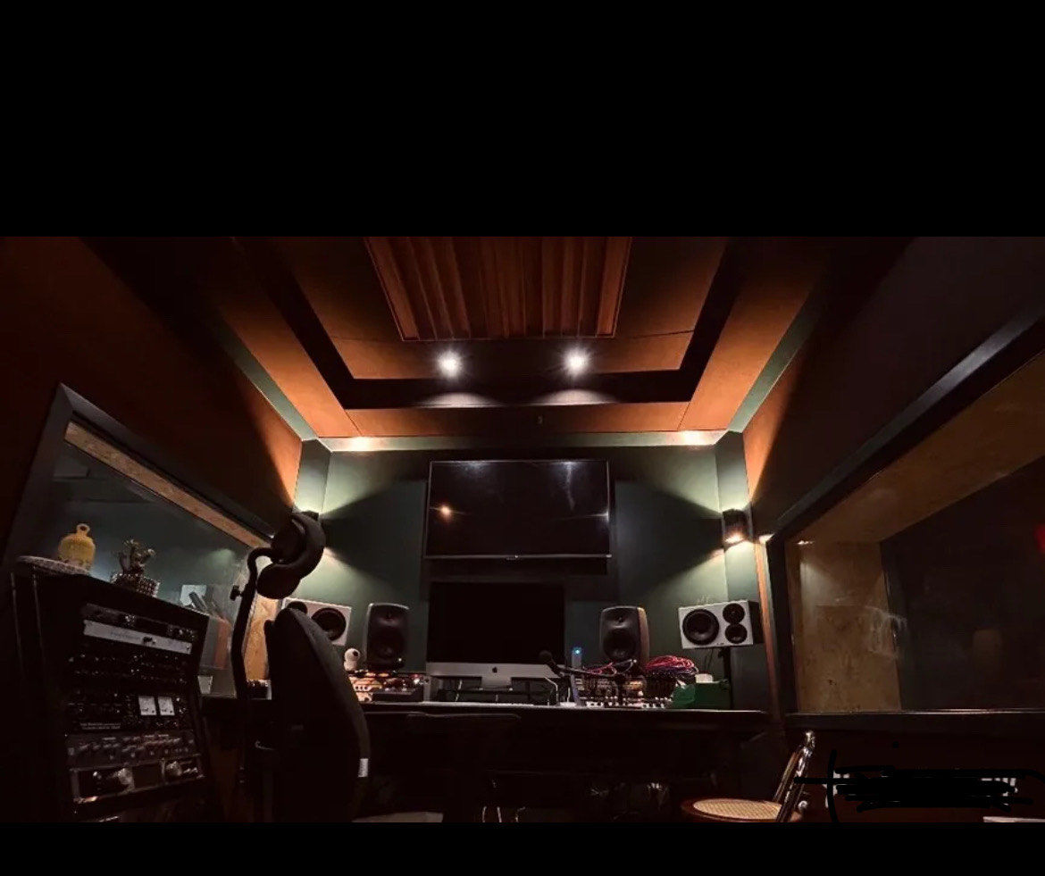 声韵雕琢,录音棚里的至臻之境