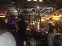 大堂-哥老官重庆美蛙鱼头(西湖银泰十一哥店)