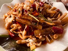 -阿浪海鲜连锁加工店(B栋2排1号火车头店)