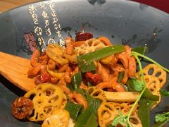 -风光老灶麻辣香锅(大成路翠微百货店)