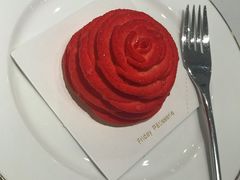 -Fridi Patisserie Cafe