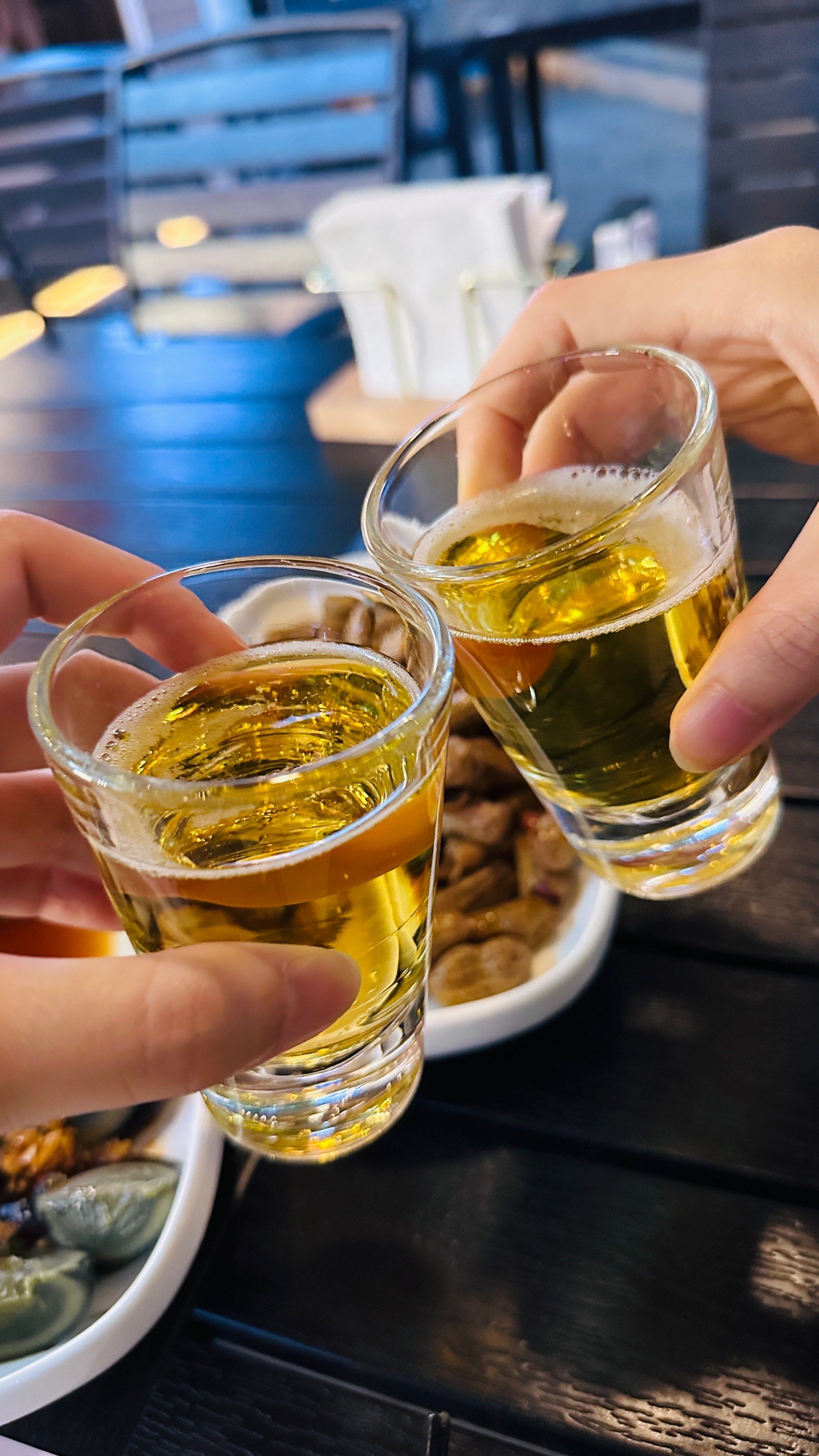 有酒有伴🍻有期有盼