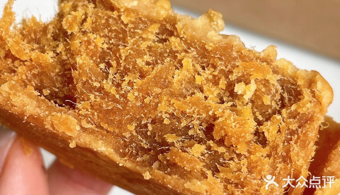 谁能拒绝肉松和咸蛋黄呢！