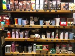 零售区-星巴克(广州动漫星城东区店)