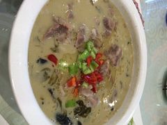 伊兰传统特色美食(干锅鸭头店)-伊兰津范儿