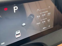-理想汽车(世纪汇店)