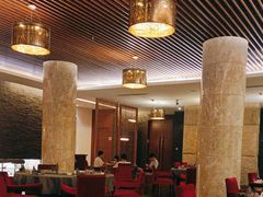 -粤尚腾香居中餐厅(首都机场希尔顿店)