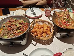 -湘西小馆(滨河路店)