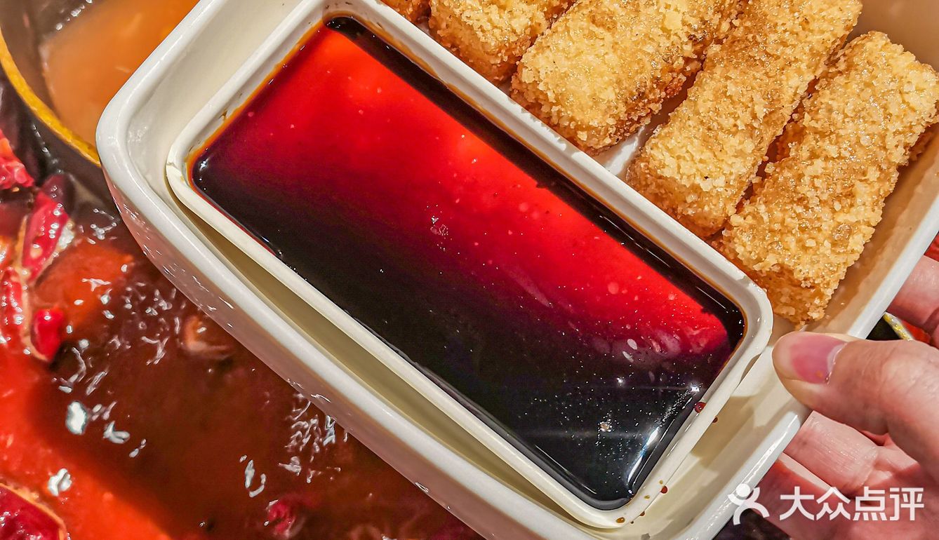 重庆火锅还是得吃川西坝子‼️老炮锅底香迷糊了🔥