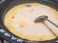 -洪氏嗨捞·广东猪肚鸡·椰子鸡火锅(西咸万象城店)