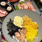 他家是刚开的一家东北烤肉～套餐价格真的hin实惠！
