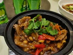 牛筋牛腩牛杂煲-石头咕(葵蓬店)