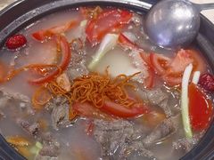 -九寨沟特色牦牛肉汤锅