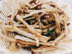 -江城燕子大排档(江汉路步行街店)