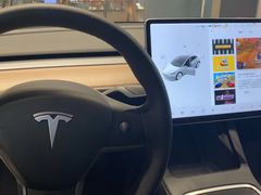 -TESLA 特斯拉(上海太古汇体验店)