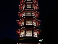 -绳金塔