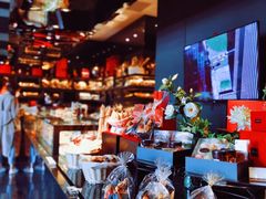 -Salon de The de Joel Robuchon(外滩18号店)