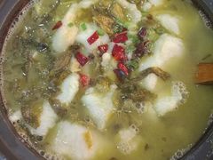 -周鱼小馆石锅酸菜鱼(活力汇店)