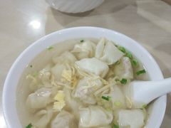 -老西白点心店
